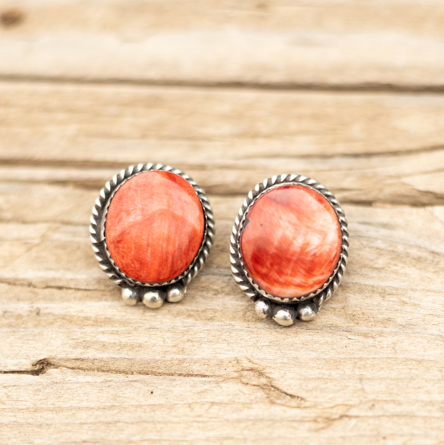 Red Circle Spiny Studs