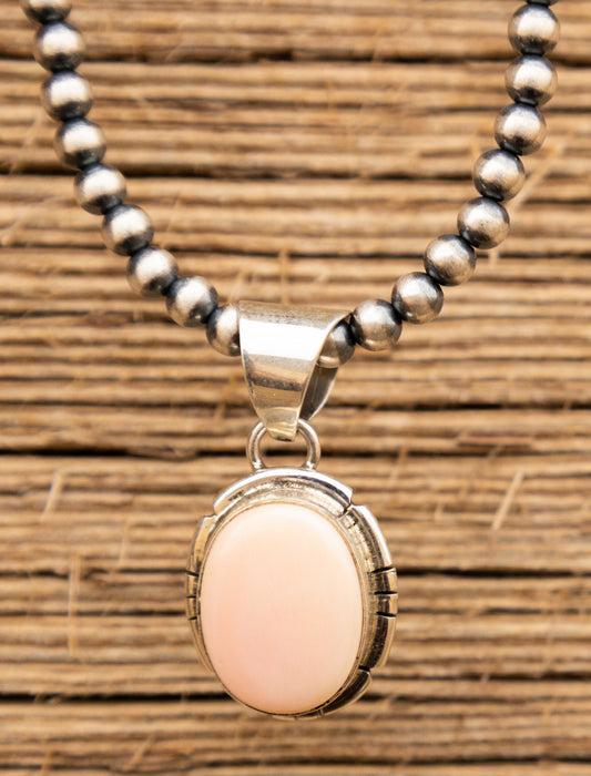 Pink Conch Oval Pendant