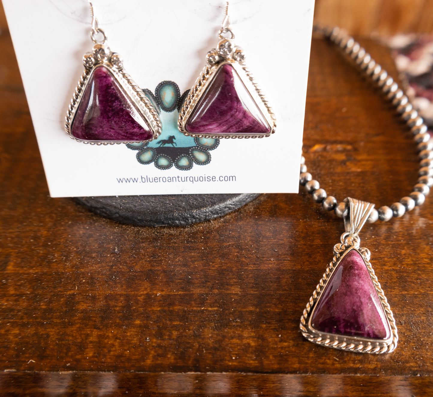 Purple Spiny Oyster Triangle Pendant